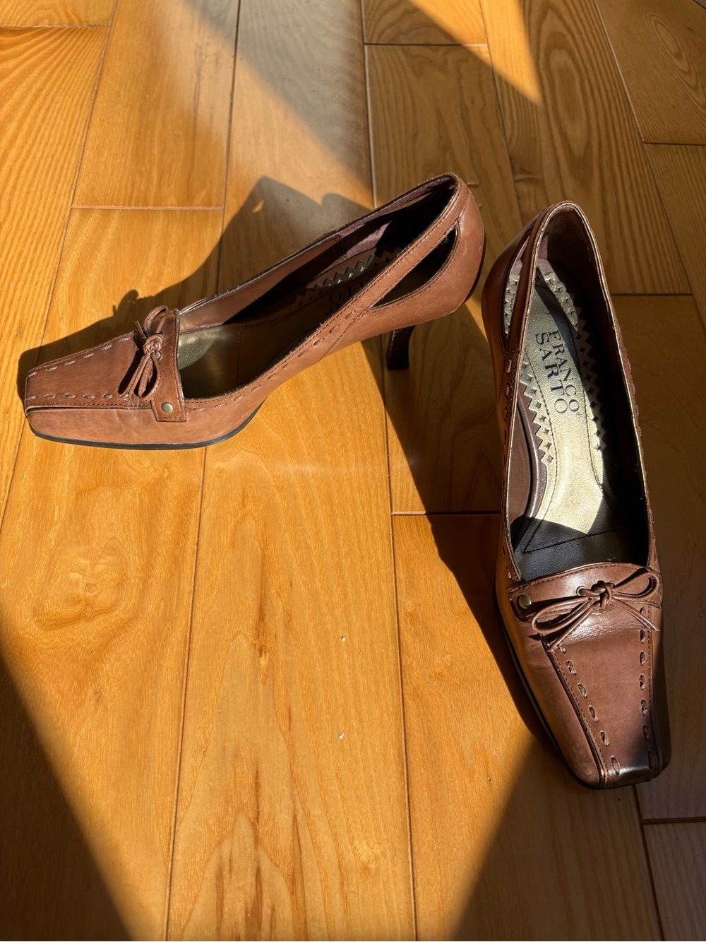 Franco Sarto Vintage 90s Cognac Leather Square Toe Kitten Heel Bow Pumps Sz 7